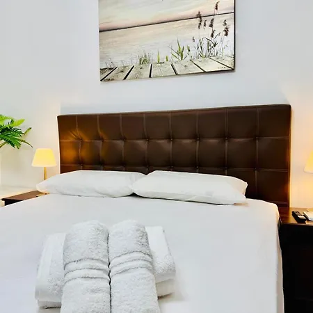 Ayan Guest house Rome